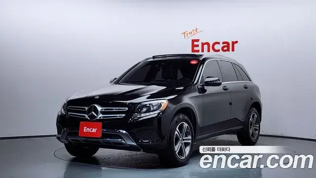 Mercedes-Benz GLC-Class 2019 — Photo 16/29