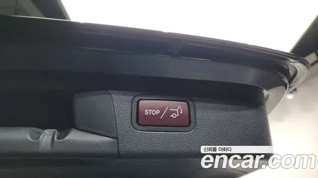 Mercedes-Benz GLC-Class 2019 — Photo 11/29