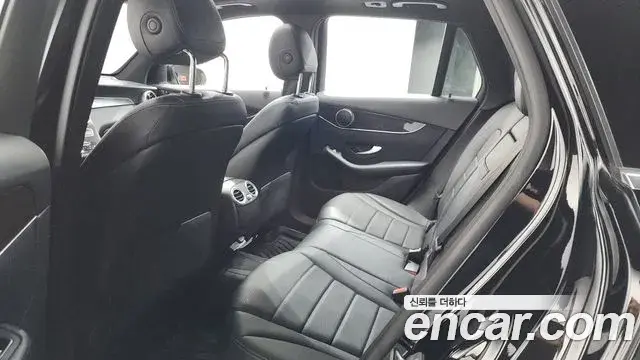 Mercedes-Benz GLC-Class 2019 — Photo 10/29