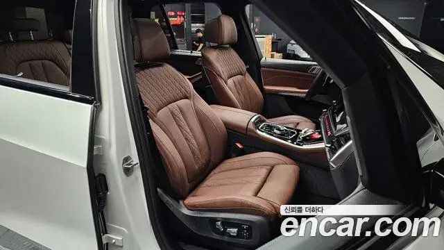 BMW X5 2025 — ფოტო 10/32