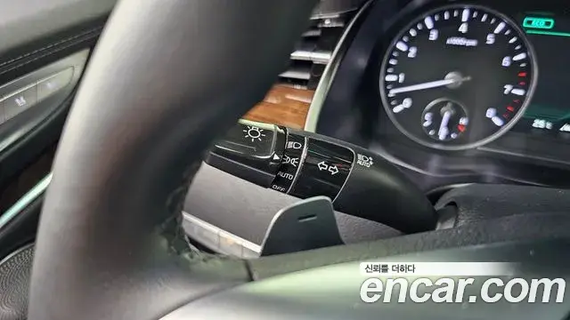 Kia The K9 2020 — Photo 18/33