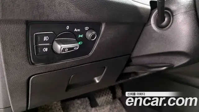 Volkswagen Passat GT 2018 — Şəkil 16/36