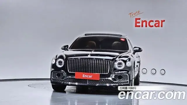 Bentley Flying Spur 2022 — ფოტო 42/44