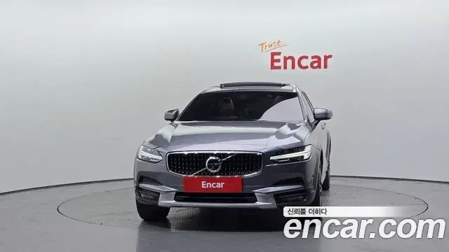 Volvo V90 Cross Country 2019 — ფოტო 12/20