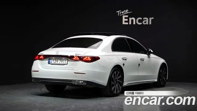 Mercedes-Benz E-Class 2024 — Şəkil 16/20