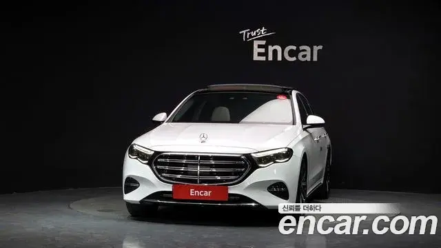 Mercedes-Benz E-Class 2024 — Şəkil 1/20