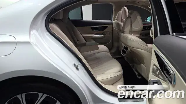 Mercedes-Benz E-Class 2024 — Şəkil 3/20