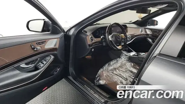 Mercedes-Benz S-Class 2020 — Фото 10/20