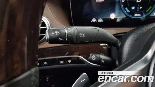 Mercedes-Benz S-Class 2020 — ფოტო 11/36