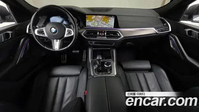BMW X6 2022 — Photo 13/33