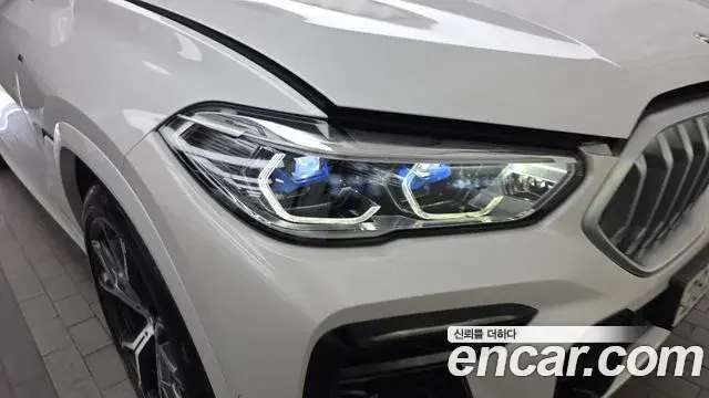 BMW X6 2022 — Photo 4/33