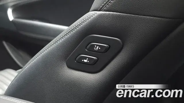 Genesis G70 2021 — Şəkil 13/35