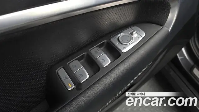 Genesis G70 2021 — Şəkil 24/35