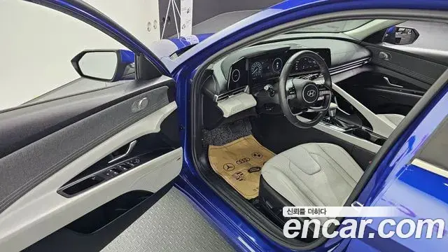 Hyundai The New Avante Hybrid 2021 — ფოტო 10/20
