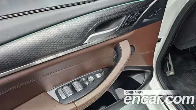 BMW X4 2022 — ფოტო 18/20