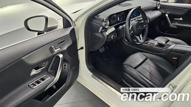 Mercedes-Benz A-Class 2021 — Фото 10/20
