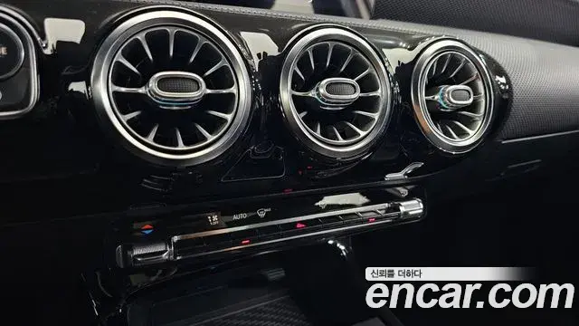 Mercedes-Benz A-Class 2021 — ფოტო 31/32