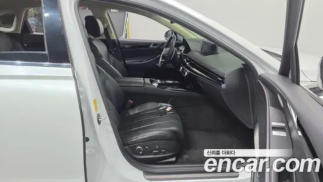 Genesis G80 2022 — ფოტო 38/39
