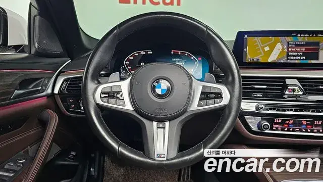 BMW 5 Series 2020 — Фото 13/20