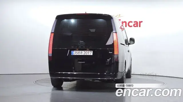 Hyundai Staria 2025 — Şəkil 24/31