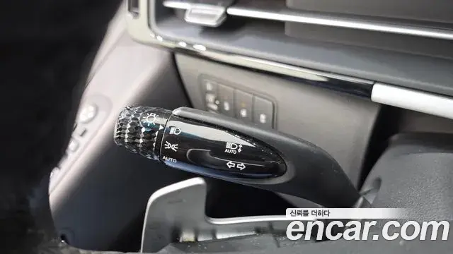 Hyundai Staria 2025 — Şəkil 3/31
