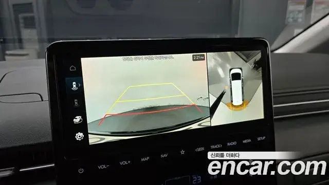Hyundai Staria 2025 — Şəkil 1/31