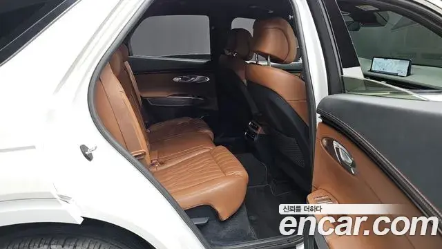 Genesis GV70 2021 — Şəkil 31/31