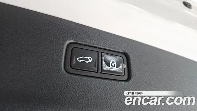 Genesis GV70 2021 — Şəkil 19/31