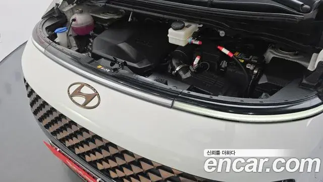 Hyundai Staria 2024 — ფოტო 12/20