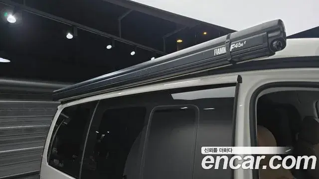 Hyundai Staria 2024 — ფოტო 15/20