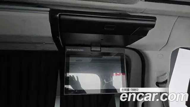 Hyundai Staria 2024 — ფოტო 1/20