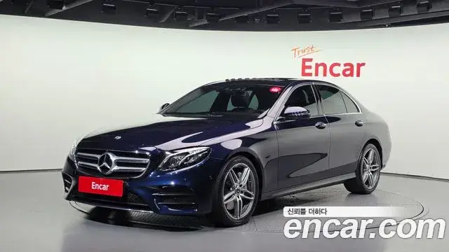 Mercedes-Benz E-Class 2019 — Фото 1/20