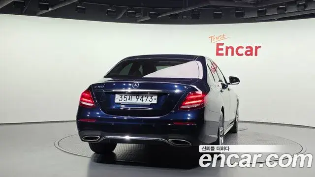 Mercedes-Benz E-Class 2019 — Фото 4/20