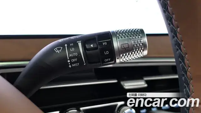 Genesis GV70 2025 — ფოტო 16/33