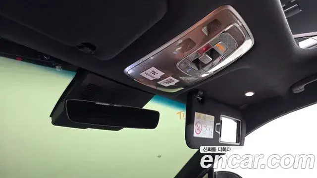 Genesis GV70 2025 — ფოტო 15/33