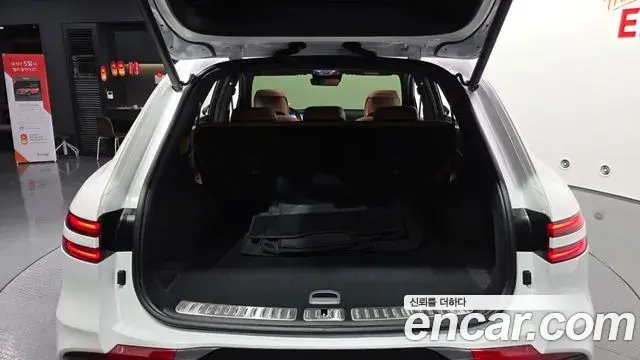Genesis GV70 2025 — ფოტო 21/33