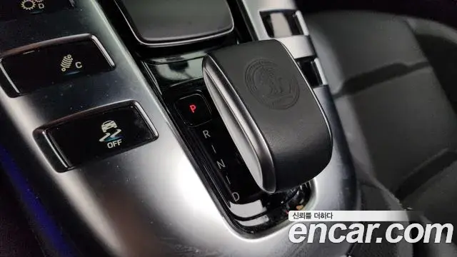 Mercedes-Benz AMG GT 2021 — ფოტო 15/35