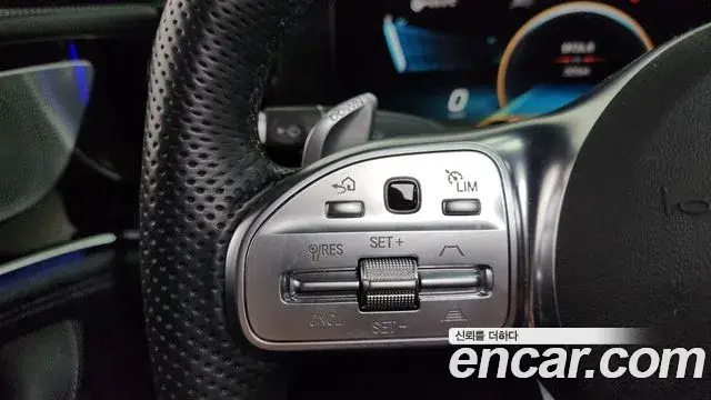 Mercedes-Benz AMG GT 2021 — ფოტო 4/35