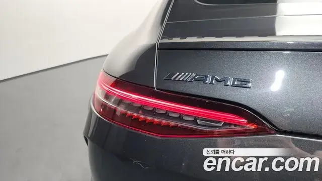 Mercedes-Benz AMG GT 2021 — ფოტო 34/35