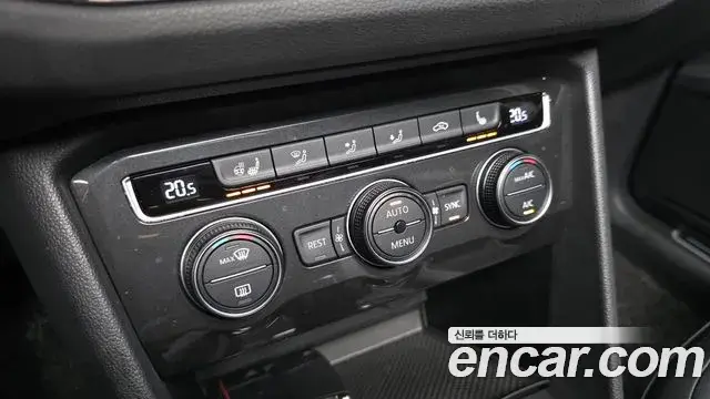 Volkswagen Tiguan 2019 — Photo 14/20