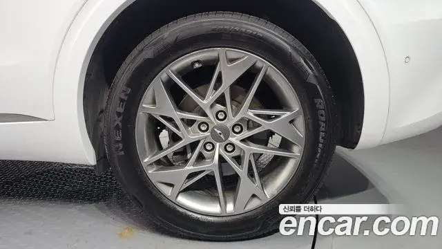 Genesis GV70 2022 — Şəkil 10/32