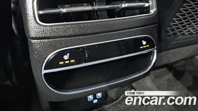 Genesis GV70 2022 — Şəkil 9/32