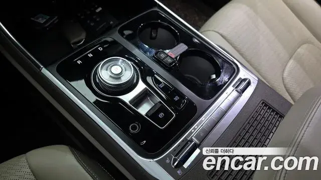 Kia Carnival 2024 — ფოტო 11/20