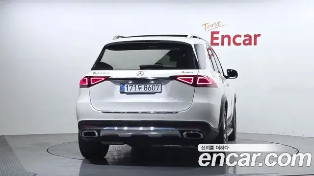 Mercedes-Benz GLE-Class 2021 — ფოტო 12/20