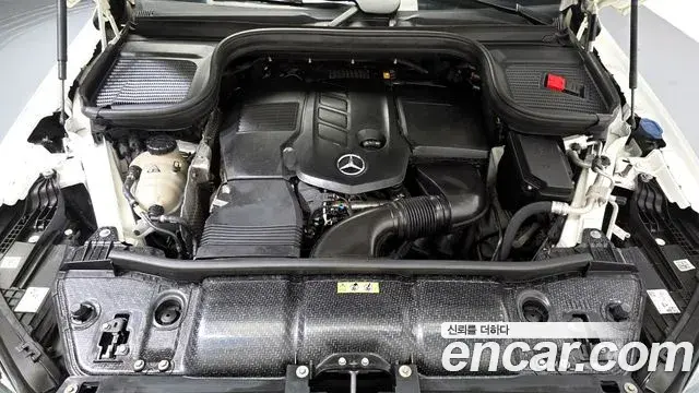 Mercedes-Benz GLE-Class 2021 — ფოტო 20/20