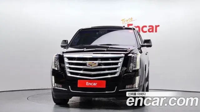 Cadillac Escalade 2018 — Фото 3/20