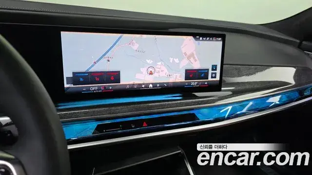 BMW i7 2023 — Photo 20/37