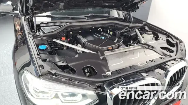 BMW X4 2020 — Şəkil 34/35