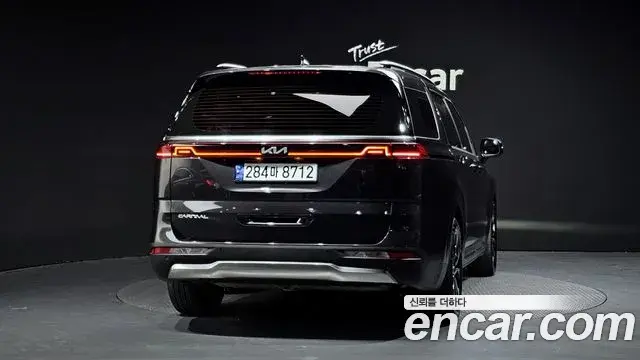 Kia Carnival 2022 — Photo 4/20