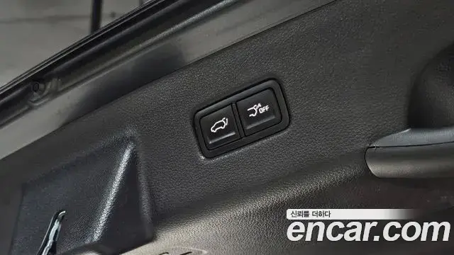 Kia Carnival 2022 — Photo 19/20
